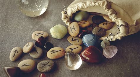 Harnessing the power of rune stones for dream interpretation